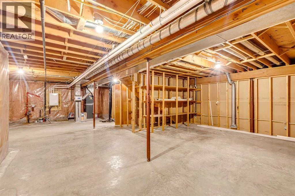 












33 Pump Hill Landing SW

,
Calgary,




Alberta
T2V5C1

