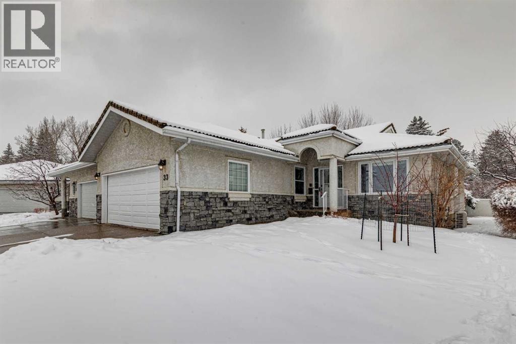 












33 Pump Hill Landing SW

,
Calgary,




Alberta
T2V5C1

