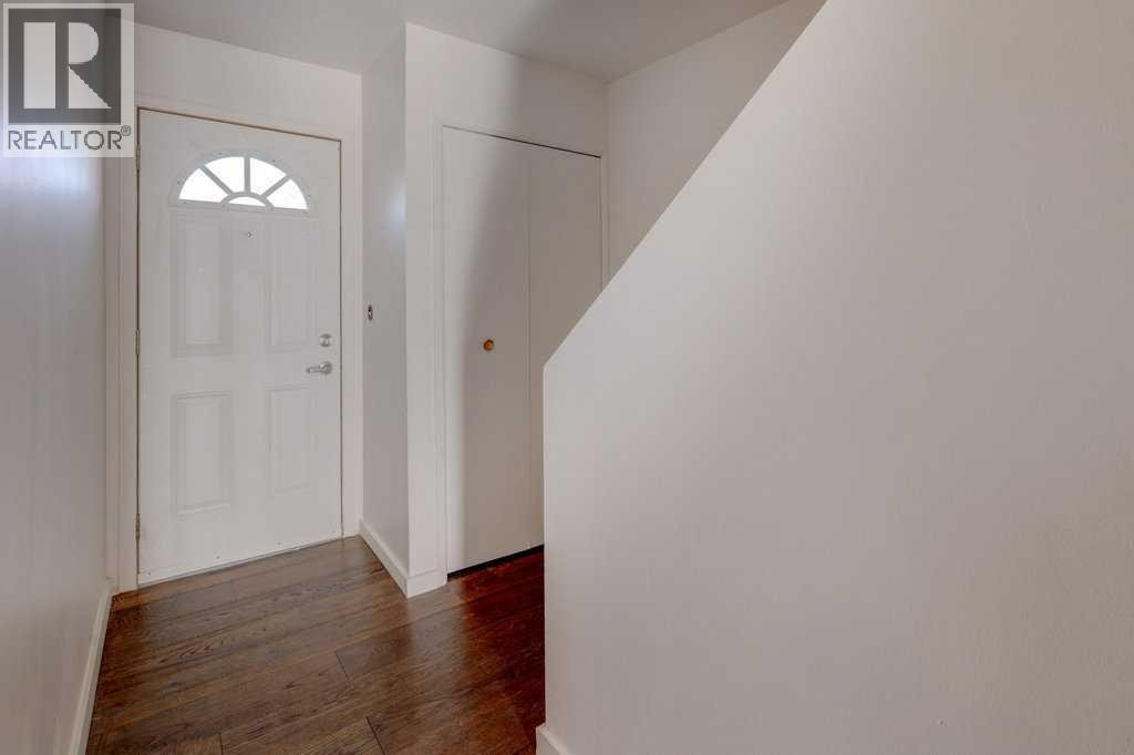 












33, 64 Whitnel Court NE

,
Calgary,




Alberta
T1Y5E3

