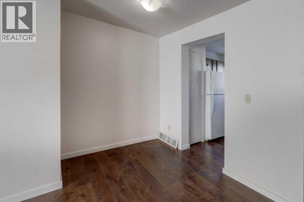 












33, 64 Whitnel Court NE

,
Calgary,




Alberta
T1Y5E3

