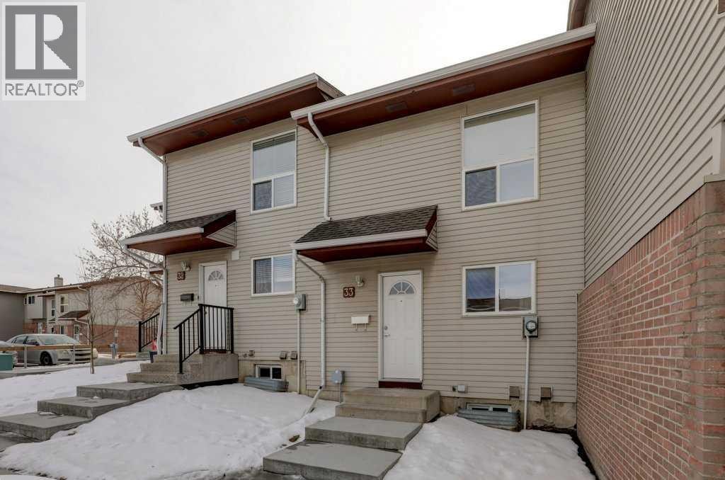 












33, 64 Whitnel Court NE

,
Calgary,




Alberta
T1Y5E3

