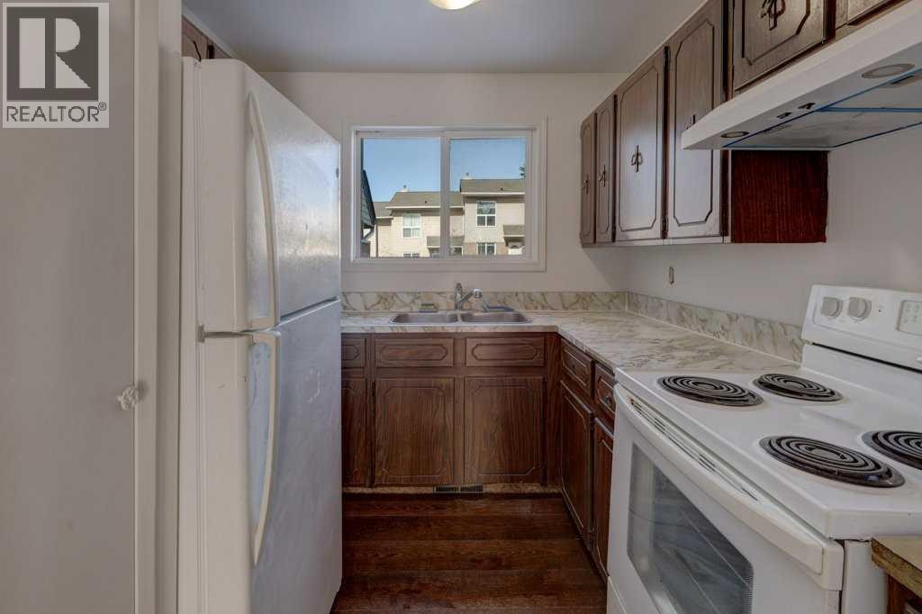 












33, 64 Whitnel Court NE

,
Calgary,




Alberta
T1Y5E3

