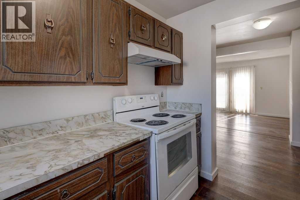 












33, 64 Whitnel Court NE

,
Calgary,




Alberta
T1Y5E3

