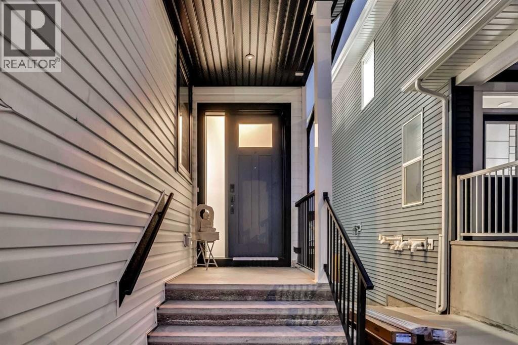 












54 Calhoun Crescent NE

,
Calgary,




Alberta
T3P1X8

