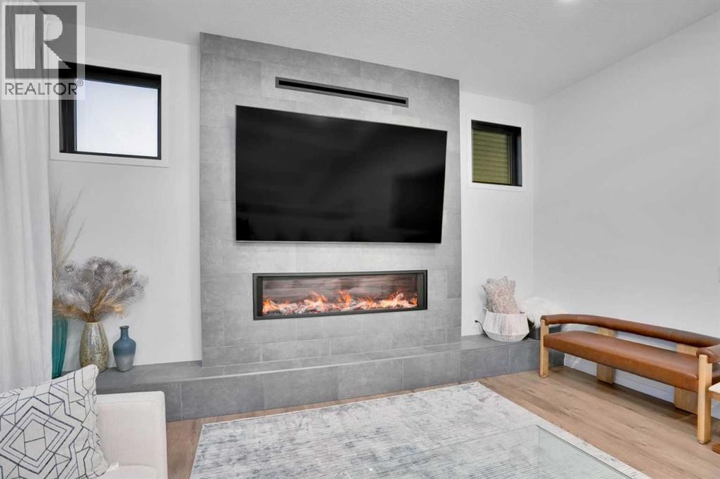 












54 Calhoun Crescent NE

,
Calgary,




Alberta
T3P1X8

