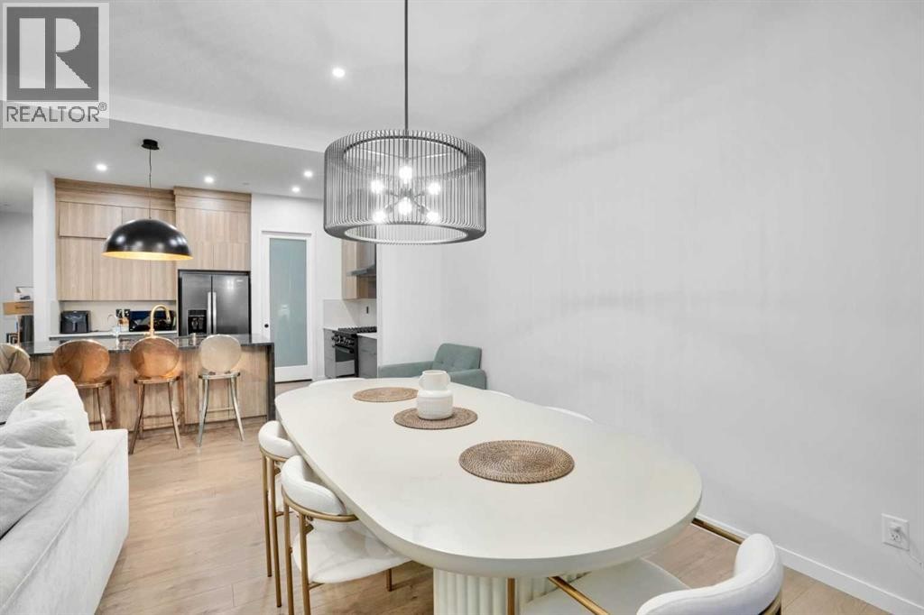 












54 Calhoun Crescent NE

,
Calgary,




Alberta
T3P1X8

