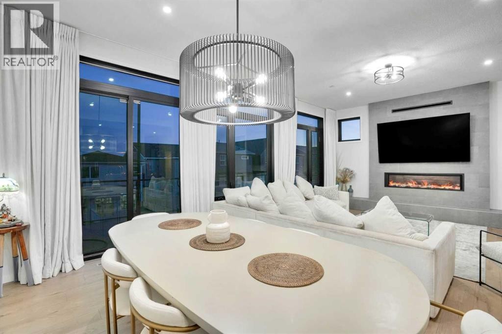 












54 Calhoun Crescent NE

,
Calgary,




Alberta
T3P1X8

