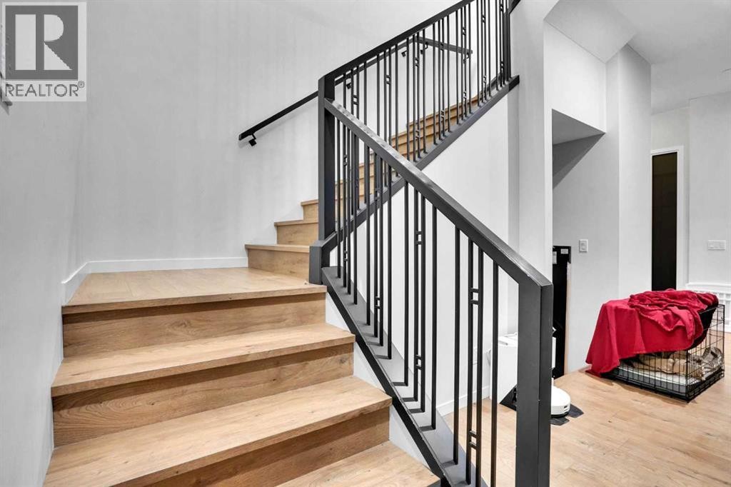 












54 Calhoun Crescent NE

,
Calgary,




Alberta
T3P1X8

