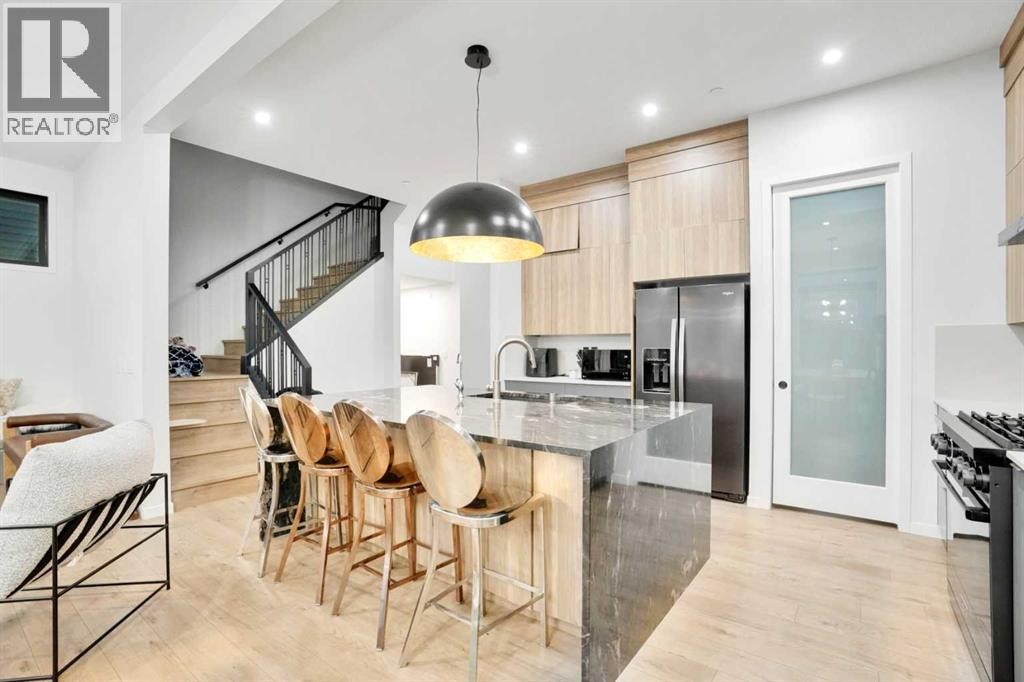 












54 Calhoun Crescent NE

,
Calgary,




Alberta
T3P1X8

