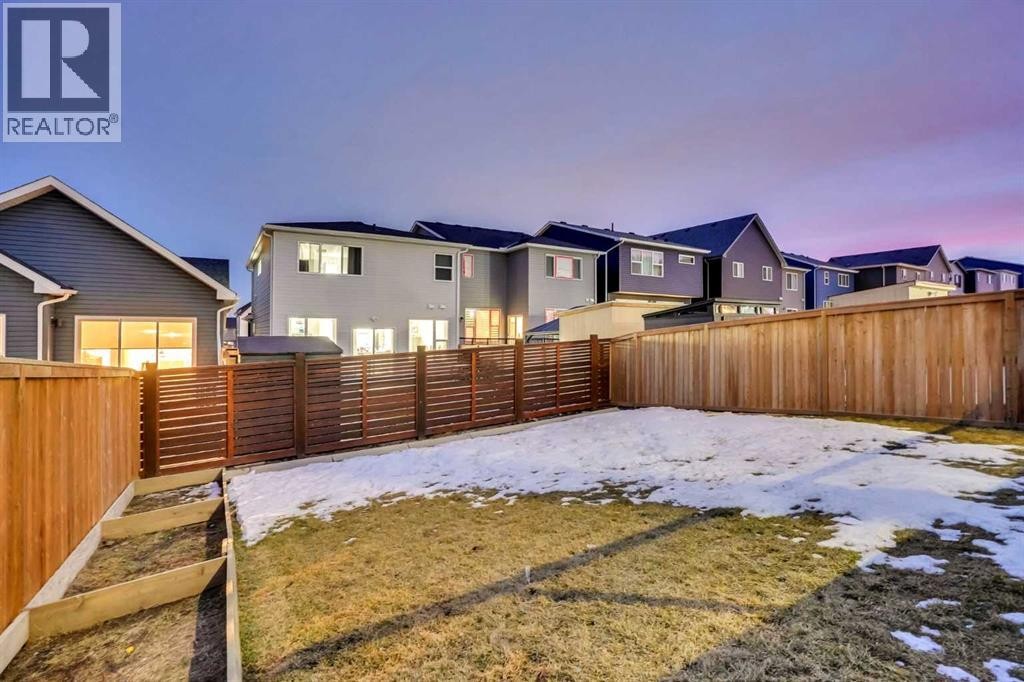 












54 Calhoun Crescent NE

,
Calgary,




Alberta
T3P1X8

