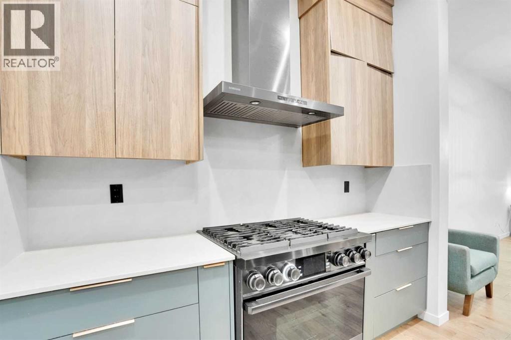 












54 Calhoun Crescent NE

,
Calgary,




Alberta
T3P1X8

