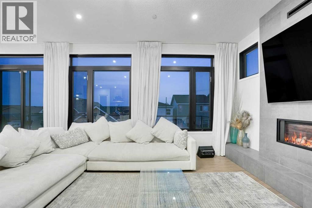 












54 Calhoun Crescent NE

,
Calgary,




Alberta
T3P1X8

