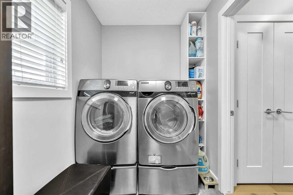 












419 Rocky Ridge Bay NW

,
Calgary,




Alberta
t3g4h8

