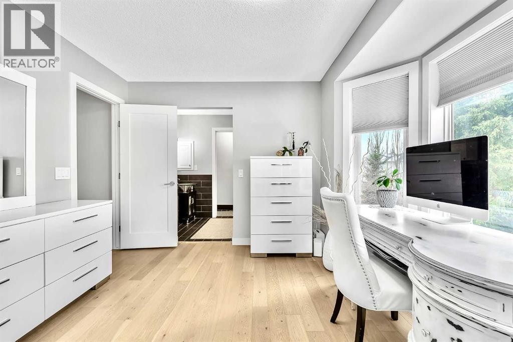 












419 Rocky Ridge Bay NW

,
Calgary,




Alberta
t3g4h8

