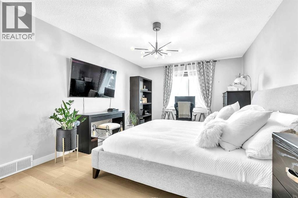 












419 Rocky Ridge Bay NW

,
Calgary,




Alberta
t3g4h8

