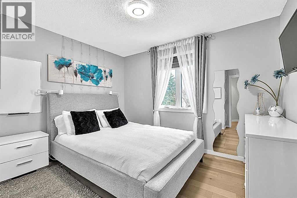 












419 Rocky Ridge Bay NW

,
Calgary,




Alberta
t3g4h8

