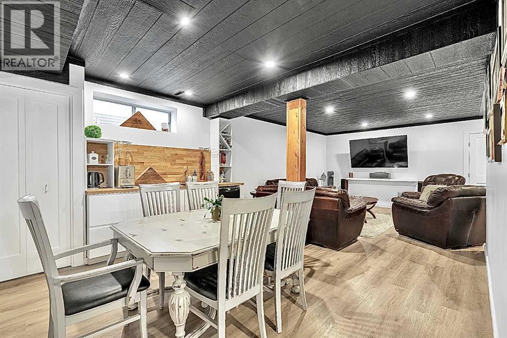 












419 Rocky Ridge Bay NW

,
Calgary,




Alberta
t3g4h8

