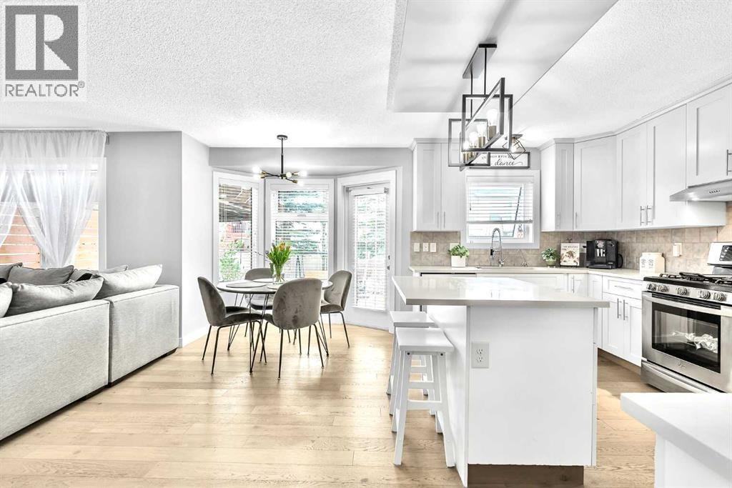 












419 Rocky Ridge Bay NW

,
Calgary,




Alberta
t3g4h8

