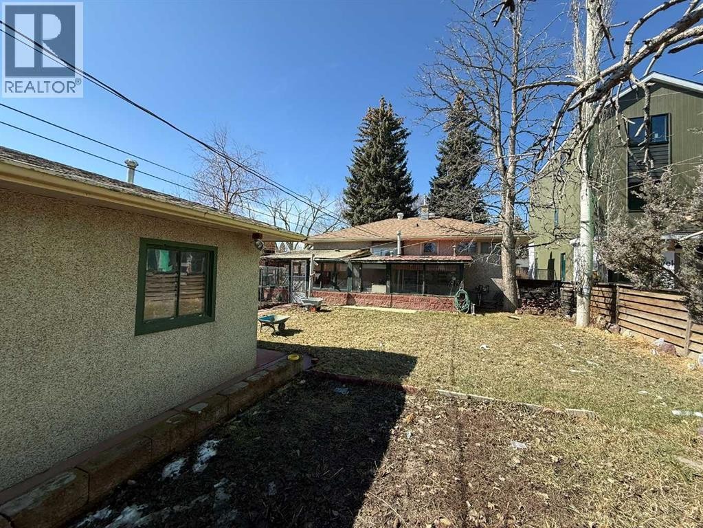 












2716 45 Street SW

,
Calgary,




Alberta
T3E3T4

