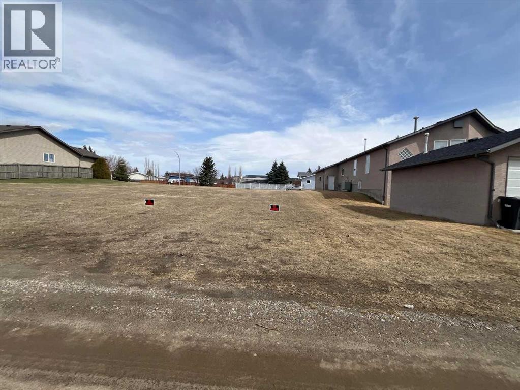 












330 Parkview Estates

,
Strathmore,







Alberta
T1P1K8

