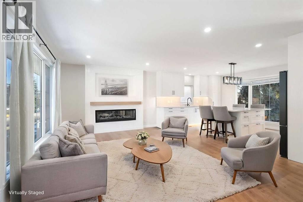 












811 Seattle Drive SW

,
Calgary,




Alberta
T2W0M9

