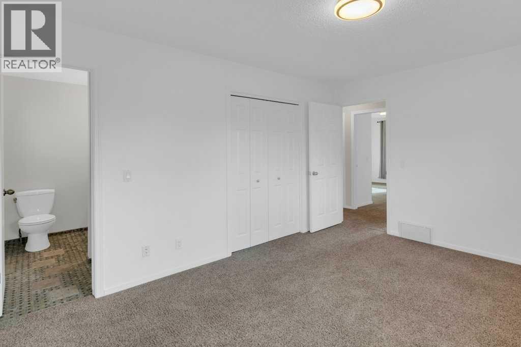 












79 Scenic Way NW

,
Calgary,




Alberta
T3L1B4

