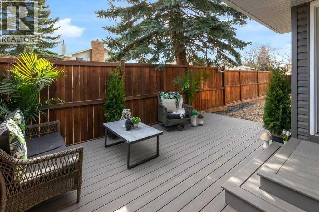 












79 Scenic Way NW

,
Calgary,




Alberta
T3L1B4

