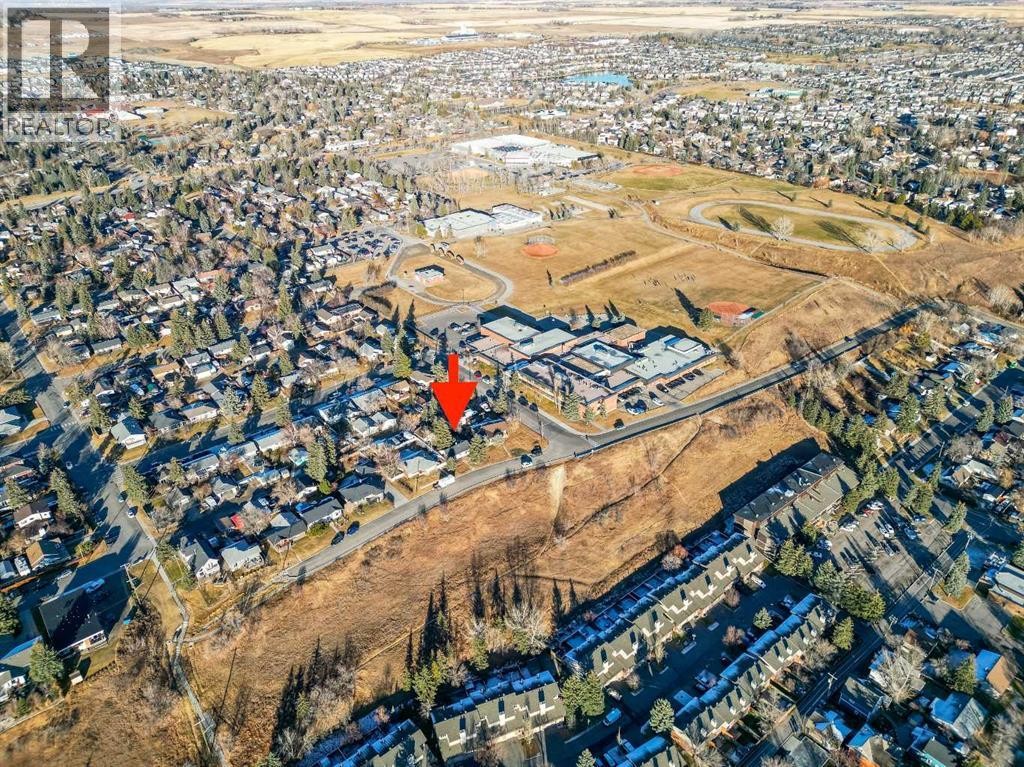 












30 Crescent Road E

,
Okotoks,




Alberta
T1S1G4

