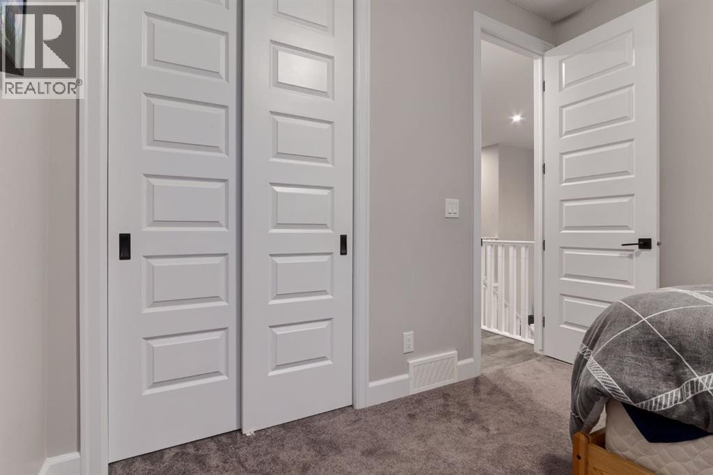 












166 Osborne Common SW

,
Airdrie,




Alberta
T4B5G7

