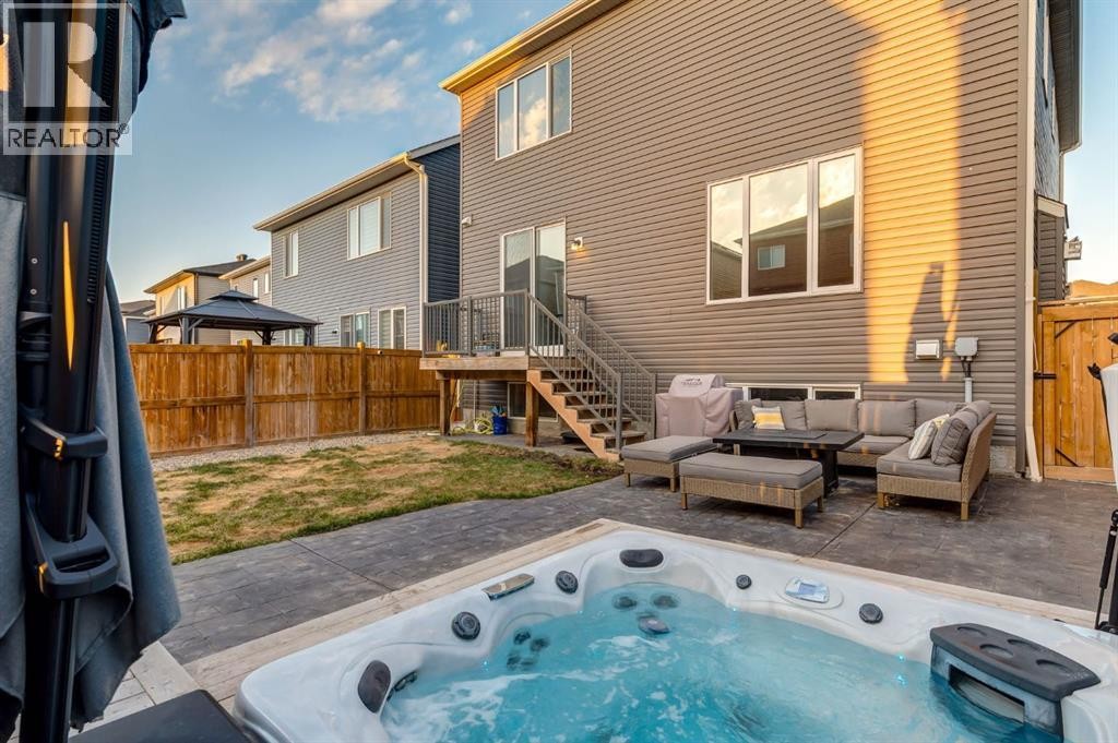 












166 Osborne Common SW

,
Airdrie,




Alberta
T4B5G7

