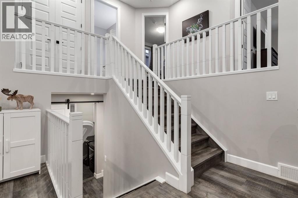 












166 Osborne Common SW

,
Airdrie,




Alberta
T4B5G7

