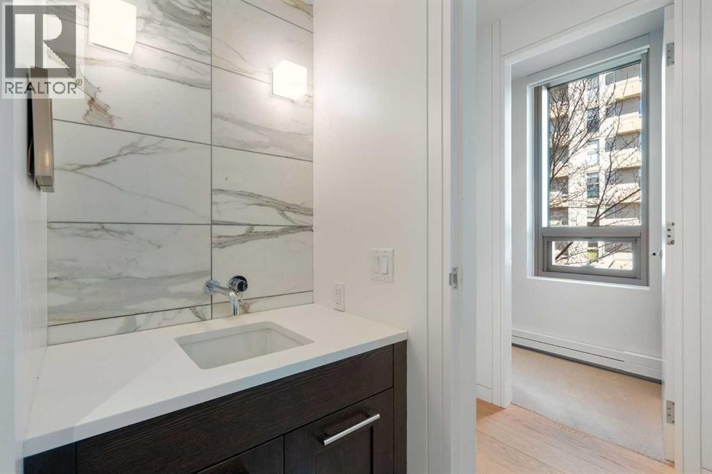 












203, 137 26 Avenue SW

,
Calgary,




Alberta
T2S0M2

