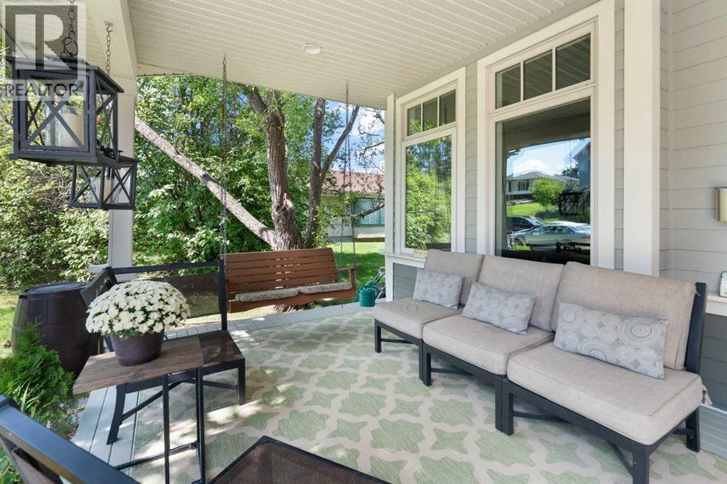 












1308 21 Avenue NW

,
Calgary,




Alberta
T2M1L4

