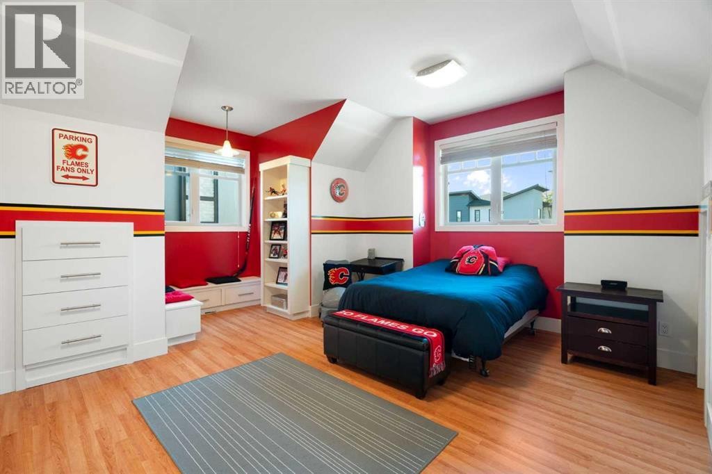 












1308 21 Avenue NW

,
Calgary,




Alberta
T2M1L4

