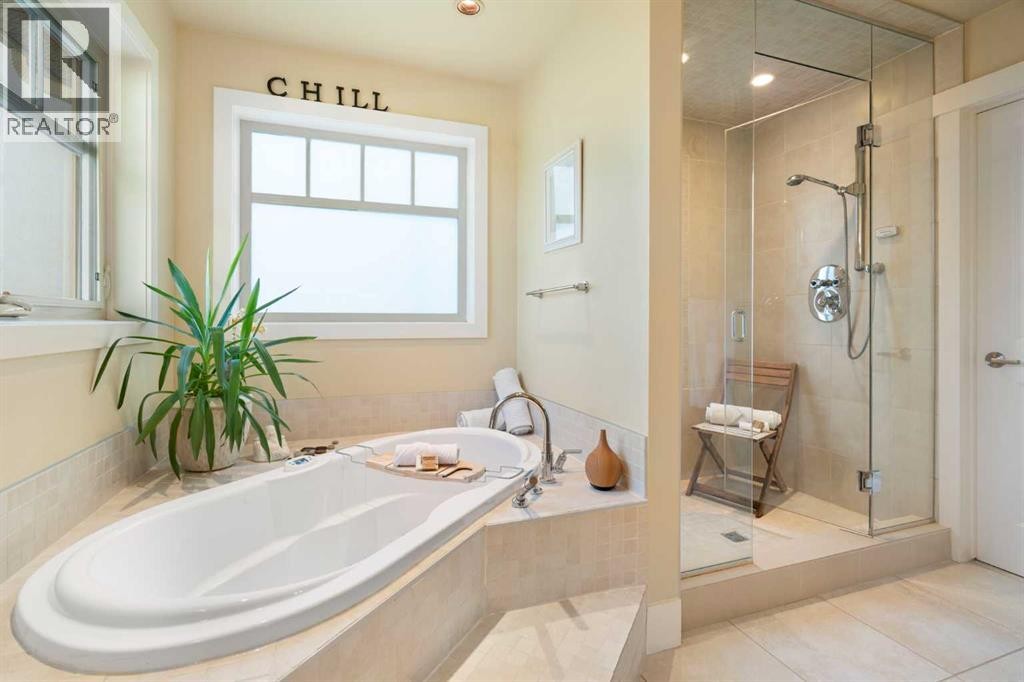 












1308 21 Avenue NW

,
Calgary,




Alberta
T2M1L4


