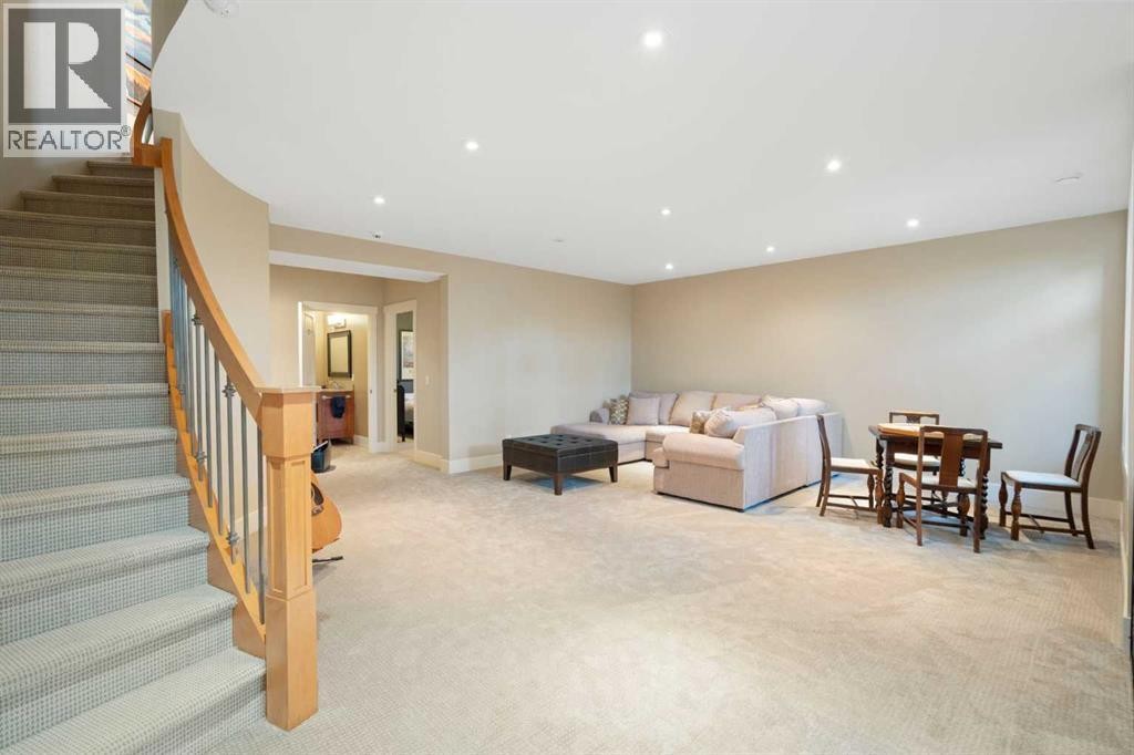 












1308 21 Avenue NW

,
Calgary,




Alberta
T2M1L4

