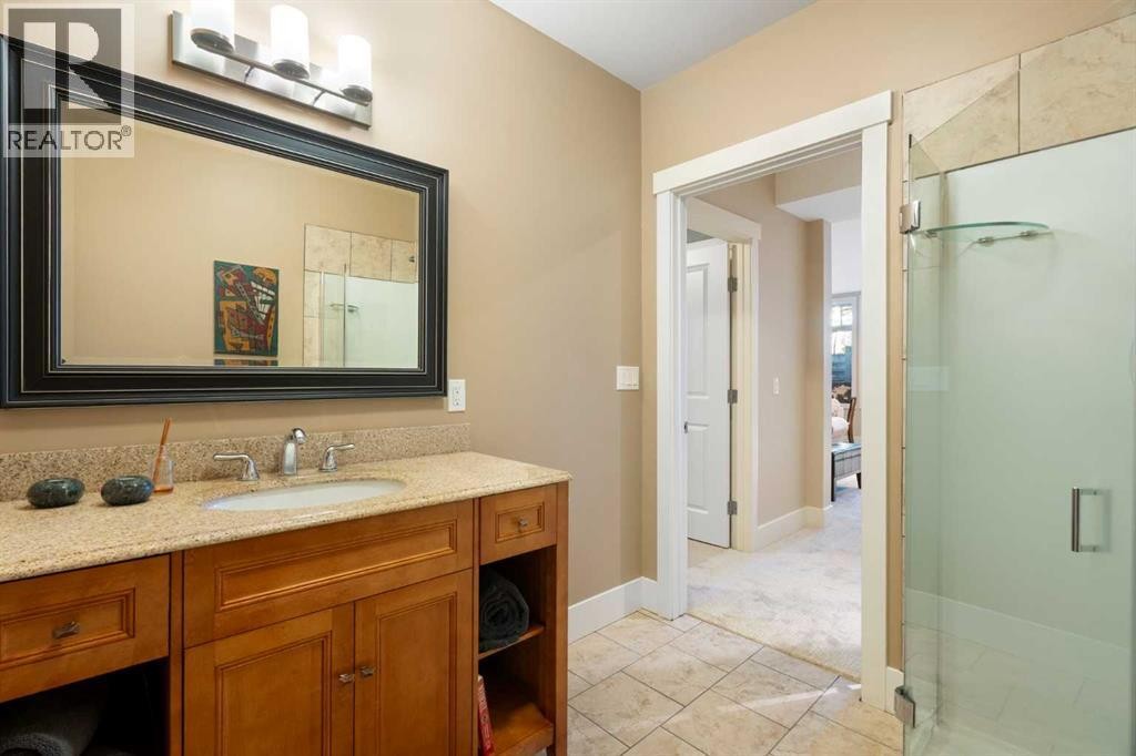 












1308 21 Avenue NW

,
Calgary,




Alberta
T2M1L4

