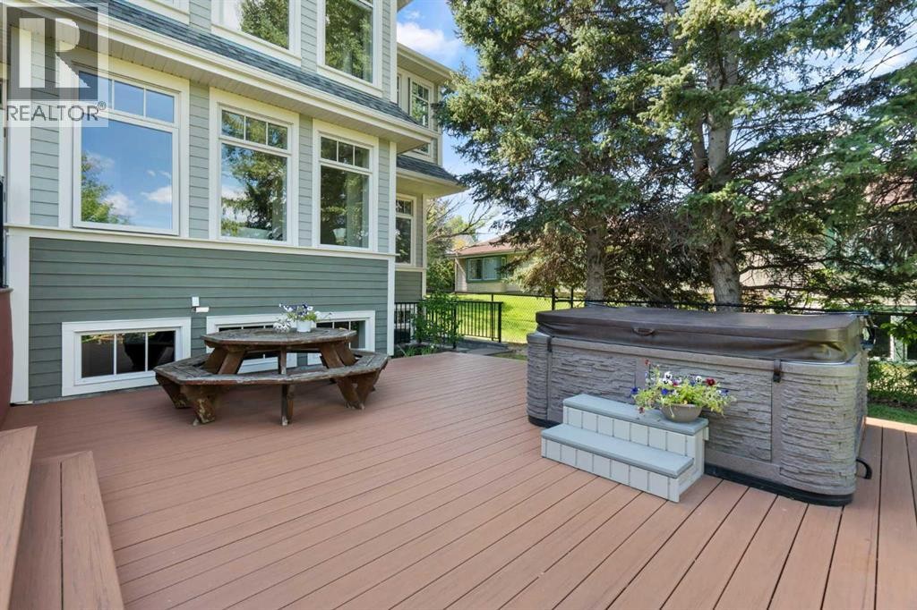 












1308 21 Avenue NW

,
Calgary,




Alberta
T2M1L4

