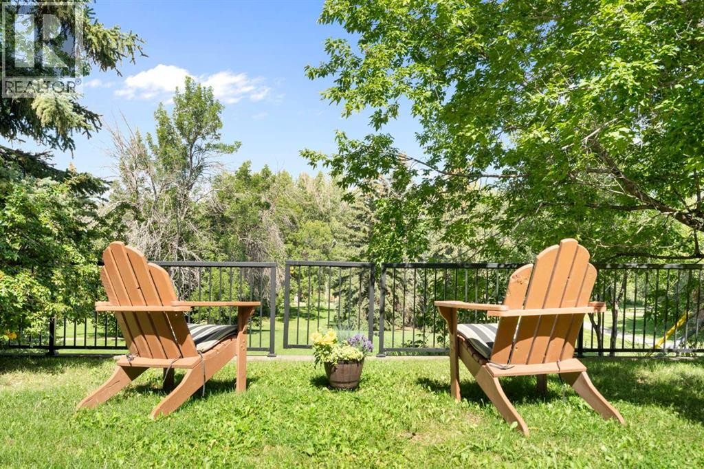 












1308 21 Avenue NW

,
Calgary,




Alberta
T2M1L4

