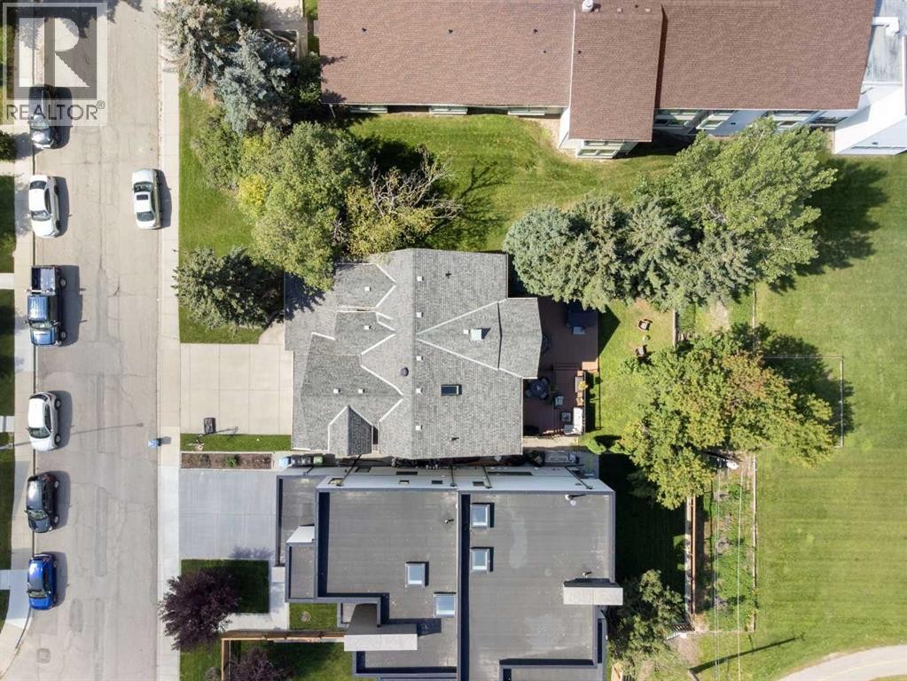 












1308 21 Avenue NW

,
Calgary,




Alberta
T2M1L4

