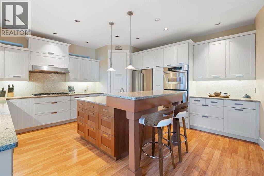 












1308 21 Avenue NW

,
Calgary,




Alberta
T2M1L4

