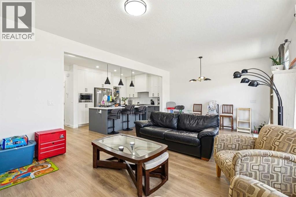 












12 Copperhead Garden SE

,
Calgary,




Alberta
T2Z5H1

