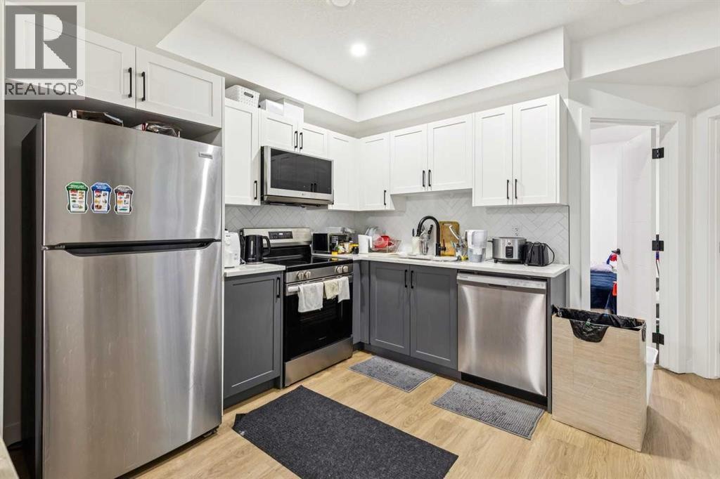 












12 Copperhead Garden SE

,
Calgary,




Alberta
T2Z5H1

