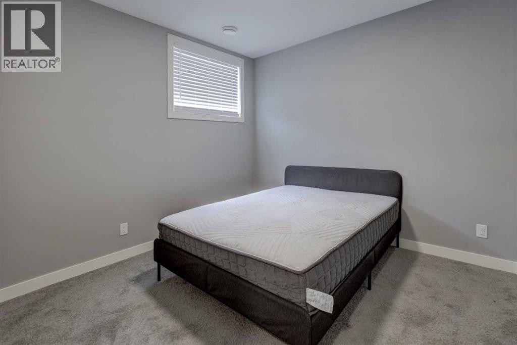 












154 Amblehurst Way NW

,
Calgary,




Alberta
T3P2A1

