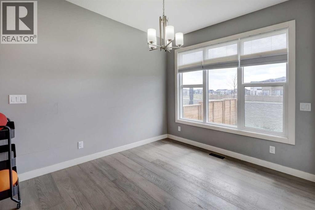 












154 Amblehurst Way NW

,
Calgary,




Alberta
T3P2A1

