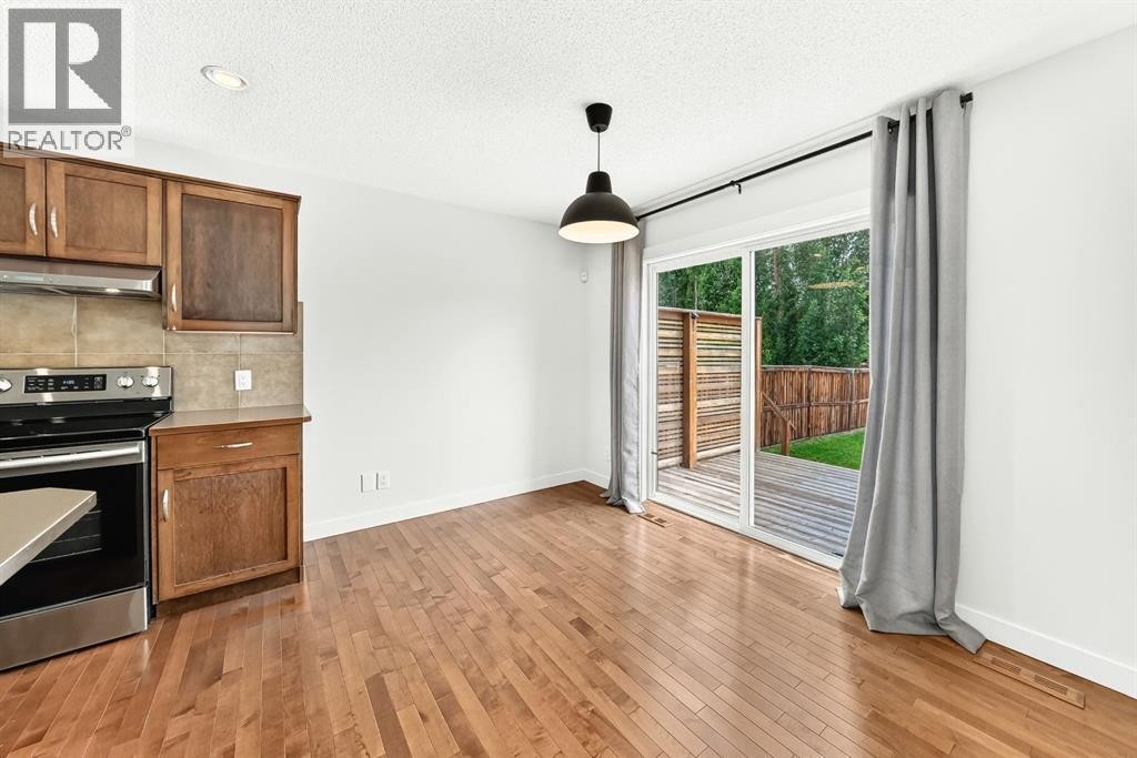 












799 Tuscany Drive NW

,
Calgary,




Alberta
T3L3A4

