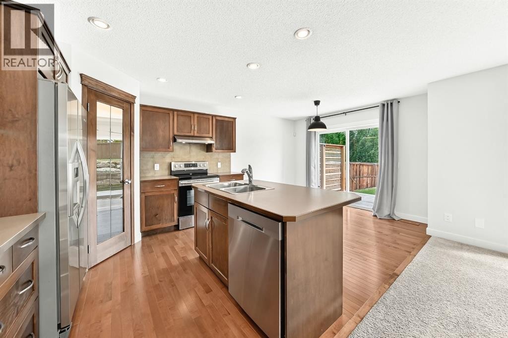 












799 Tuscany Drive NW

,
Calgary,




Alberta
T3L3A4

