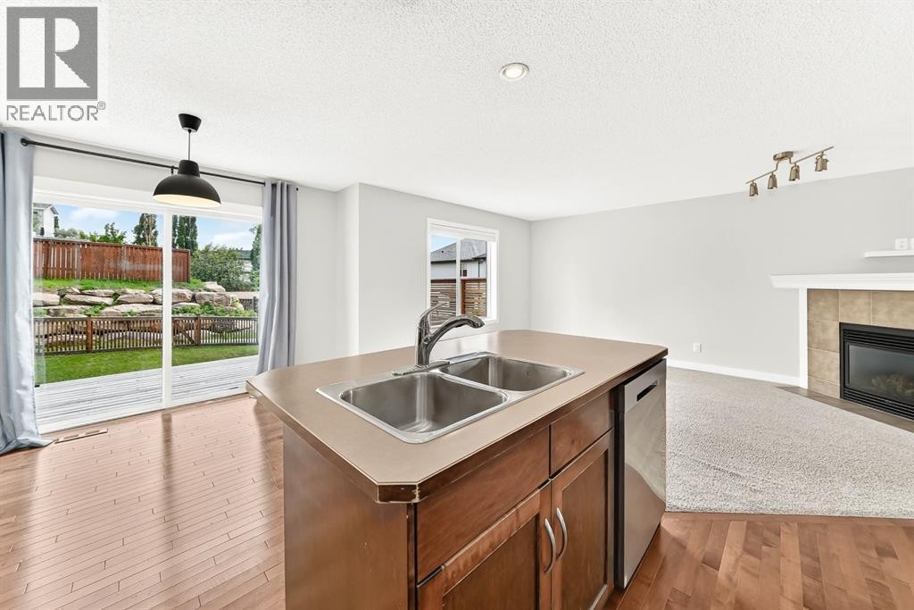 












799 Tuscany Drive NW

,
Calgary,




Alberta
T3L3A4

