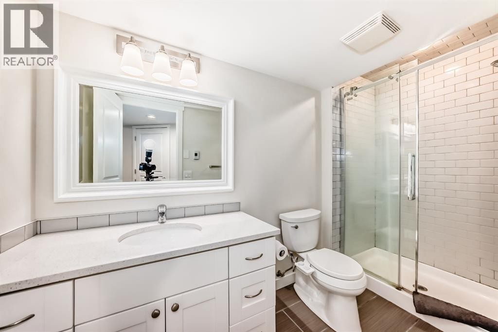 












799 Tuscany Drive NW

,
Calgary,




Alberta
T3L3A4

