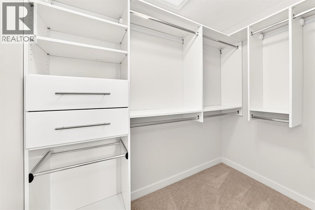 












799 Tuscany Drive NW

,
Calgary,




Alberta
T3L3A4

